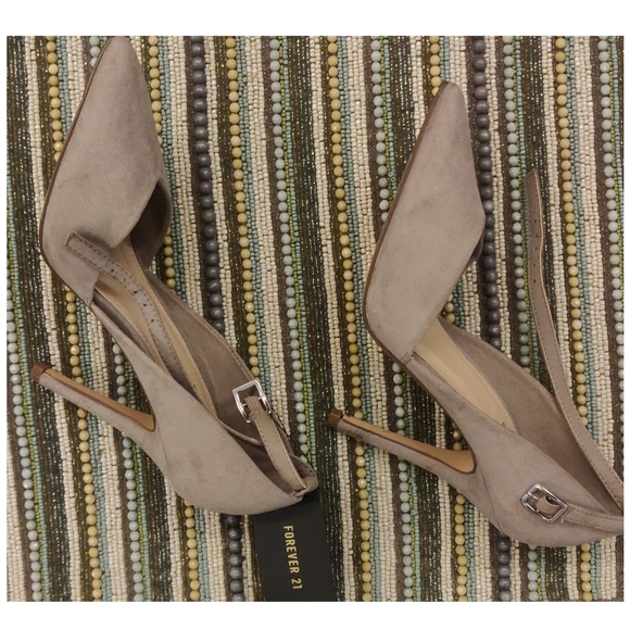💰SOLD💰Forever21new pumps - Picture 2 of 9